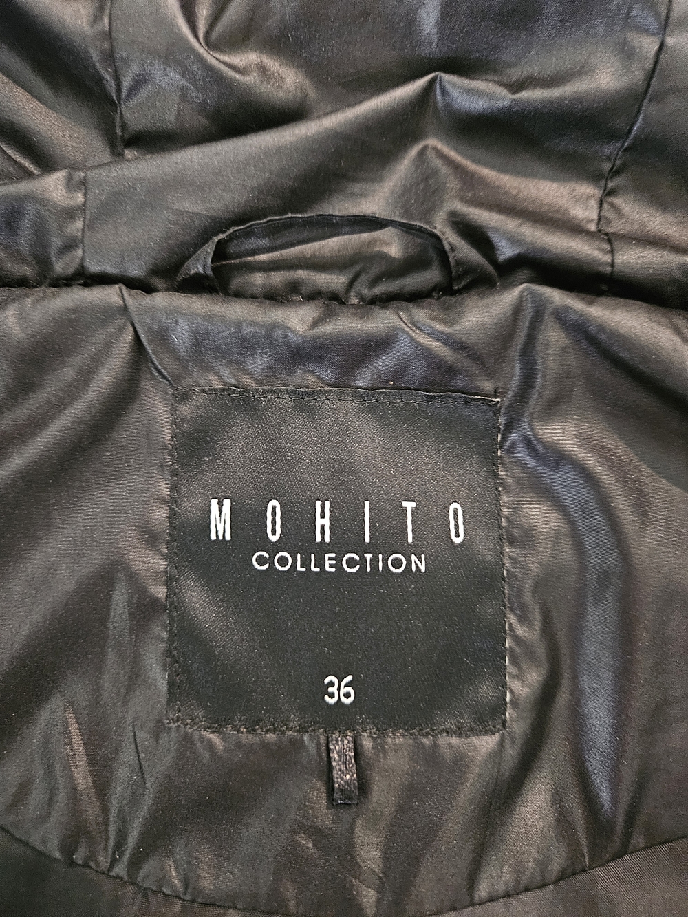 Black Quilted Hooded Puffer Jacket Size S Streetwear Casual Athleisure Spring - Picture 3 of 7